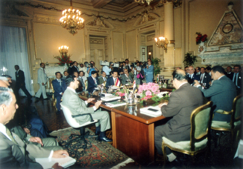 الاسكندرية: يشارك في اجتماعات مجلس التعاون العربي في مصر، 15-06-1989