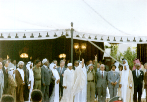 فاس: يشارك في مؤتمر القمة العربي الثاني عشر في المغرب 05-09-1982