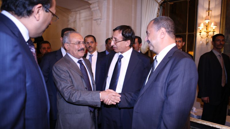 باريس: يلتقي قيادات الجالية اليمنية في فرنسا، 12-10-2010