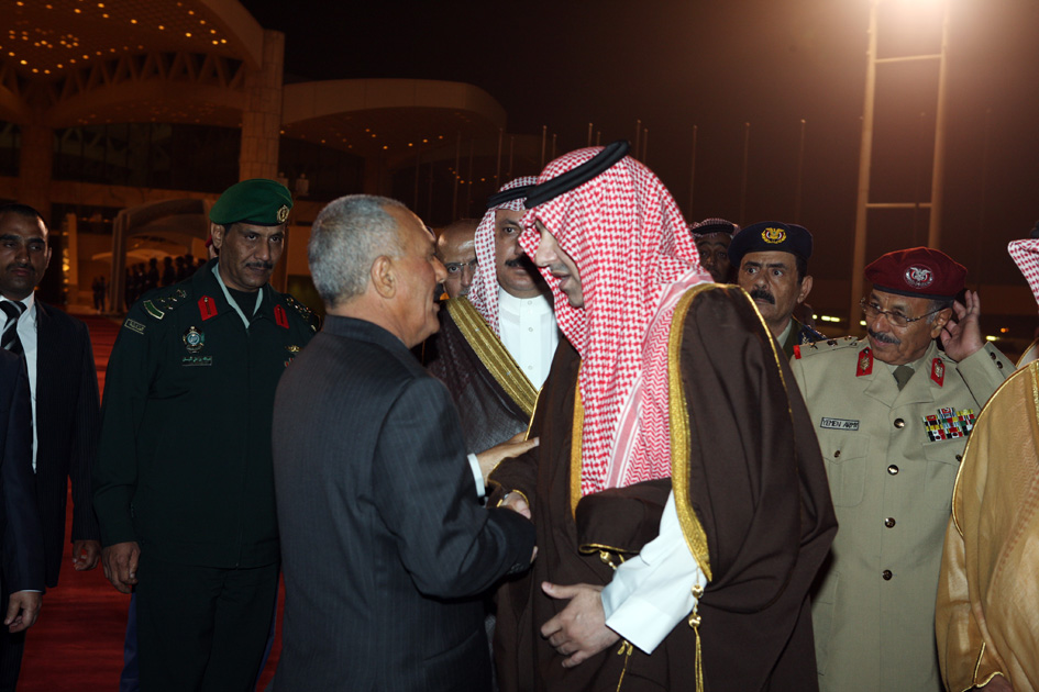 الرياض: فخامة الرئيس يختتم زيارته للمملكة العربية السعودية، ويتوجه الى مملكة البحرين، 23-02-2010