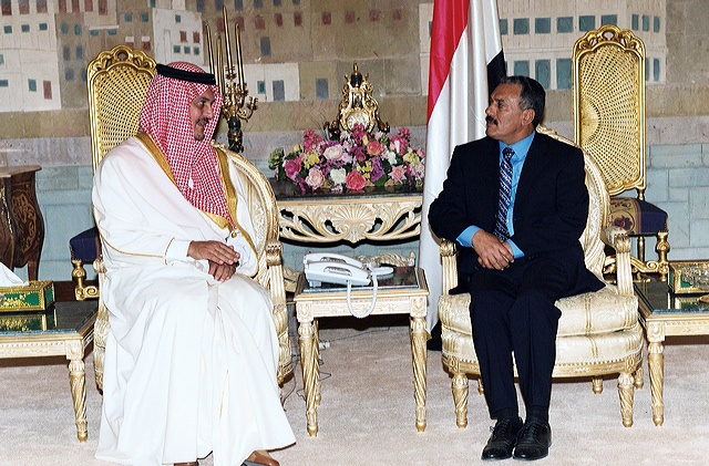 فخامة الرئيس يستقبل وزير الخارجية السعودي