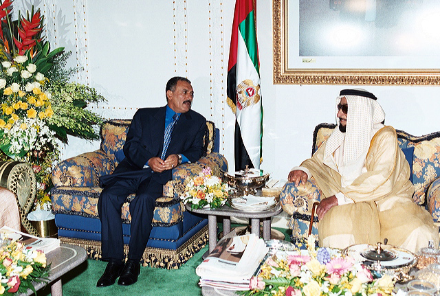 جلسة مباحثات مغلقة بين فخامة الرئيس ورئيس دولة الامارات