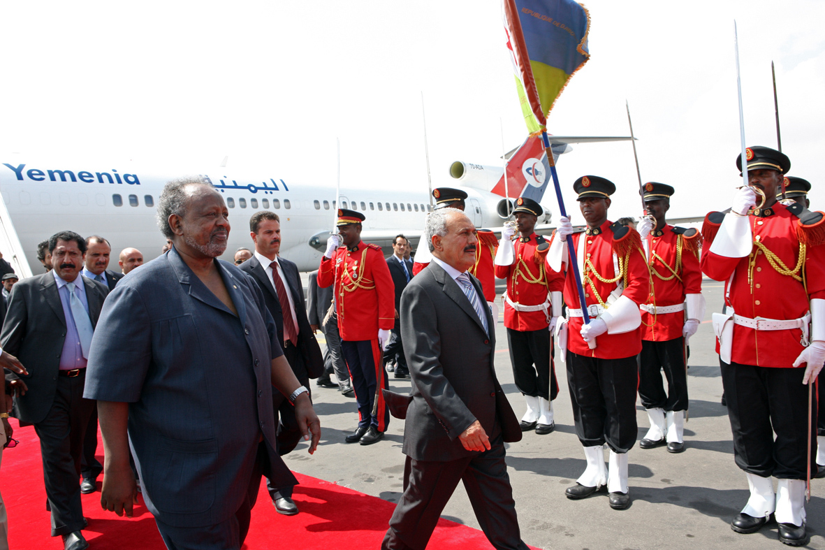 فخامة الرئيس يصل إلى جمهورية جيبوتي