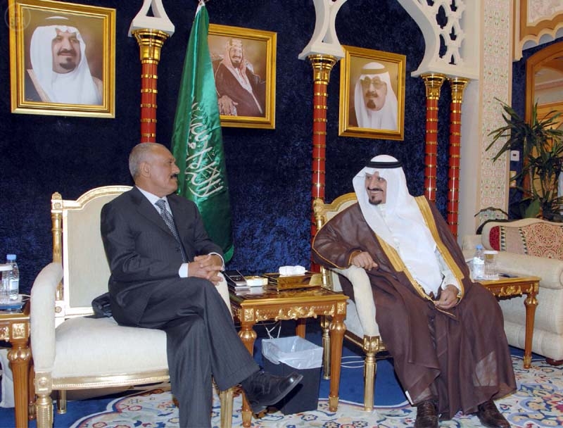فخامة الرئيس يبحث مع ولي العهد السعودي سبل تطوير التعاون الثنائي